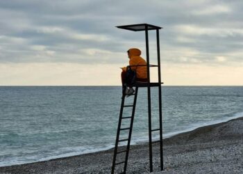 Why your boss matters more than remote or hybrid work when it comes to burnout and job satisfaction